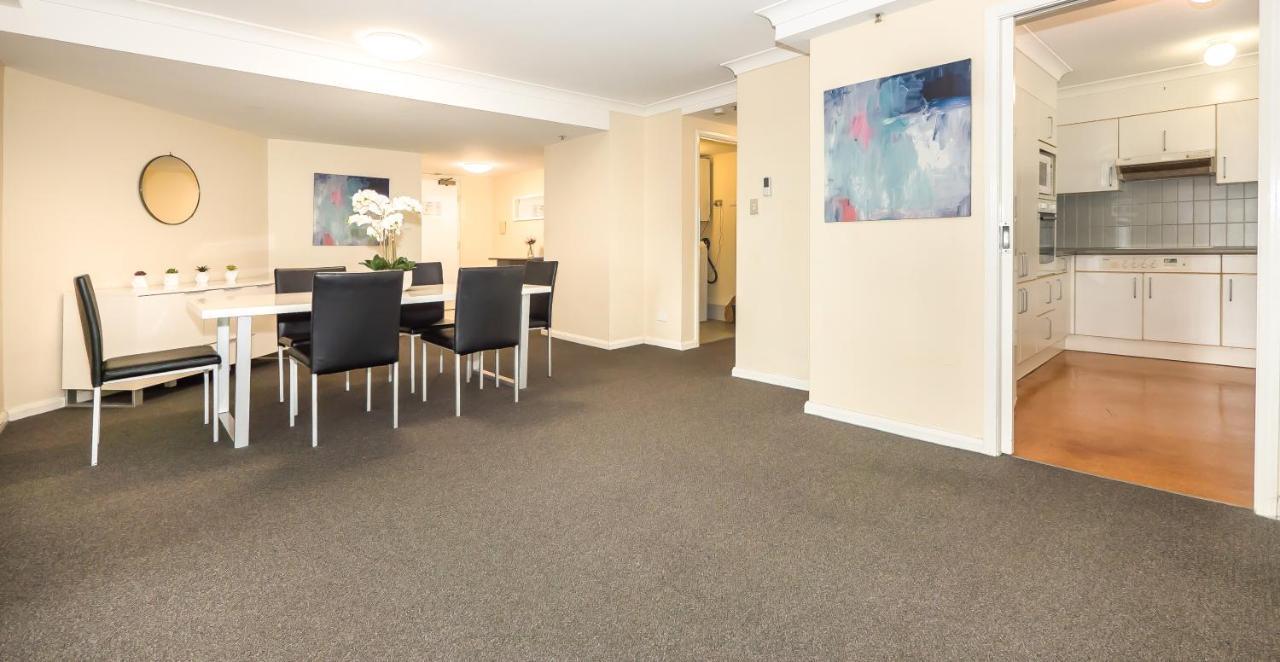 Victoria Square Apartments Gold Coast Exterior photo
